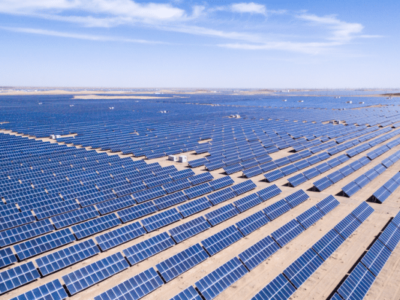 Saudi Arabia signs PPAs for 1.7GW solar projects in renewable energy push